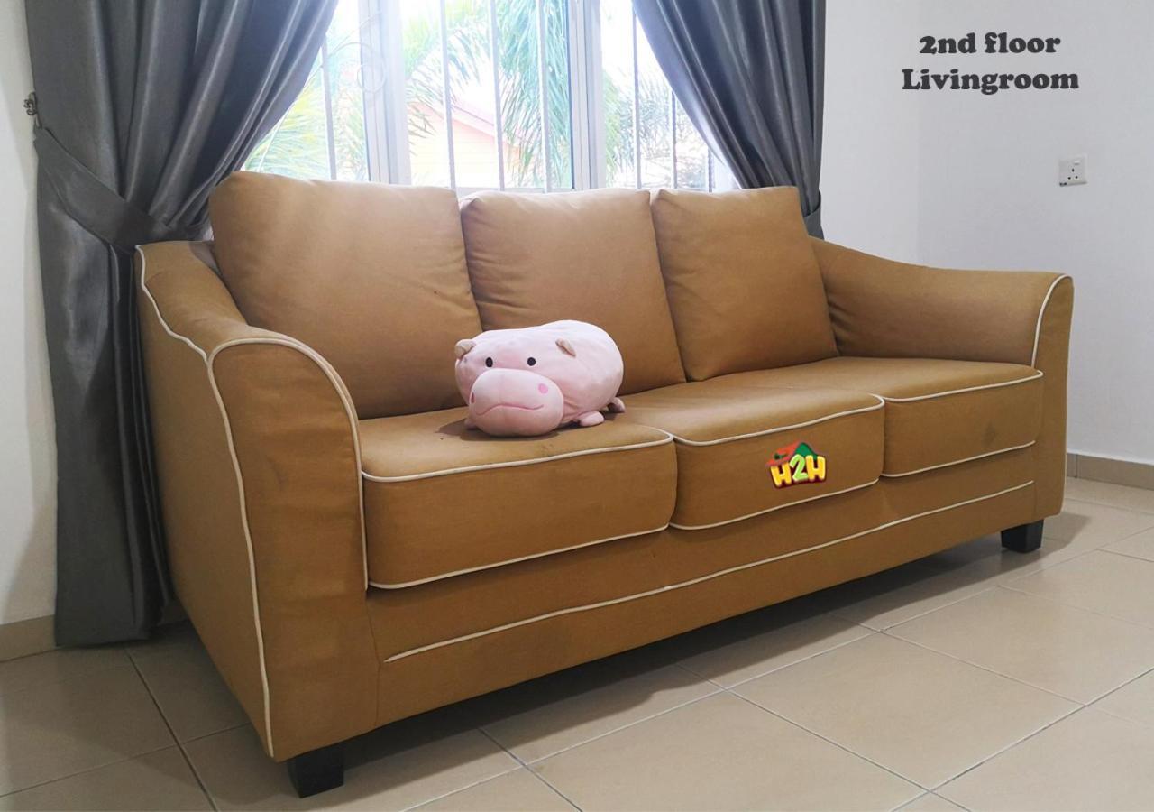 H2H - Cy Botani Vacation House Ipoh Exterior photo